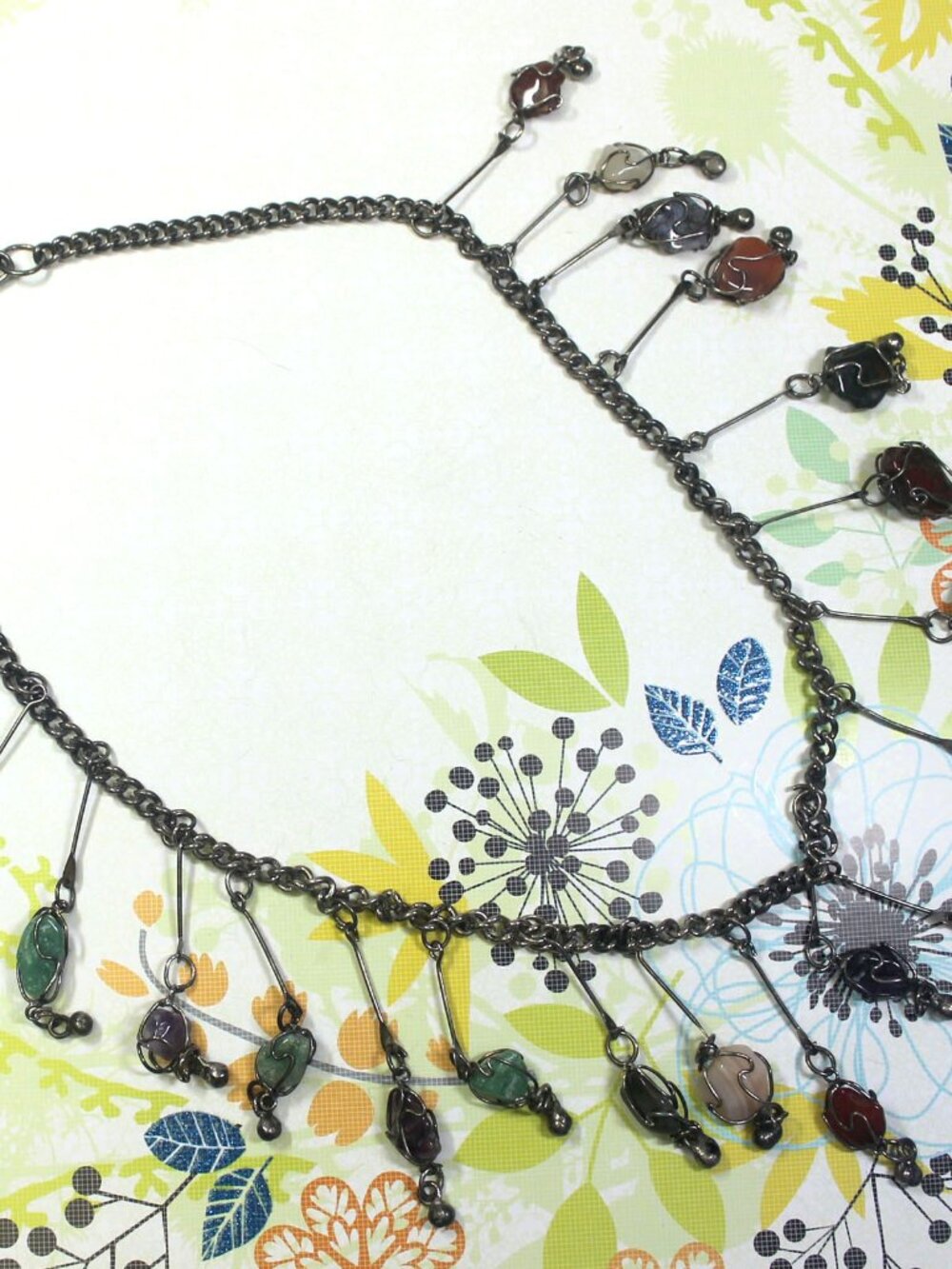 Vintage Chain and Colorful Stone Necklace